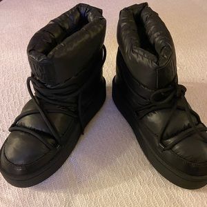 h&m laced patted boots